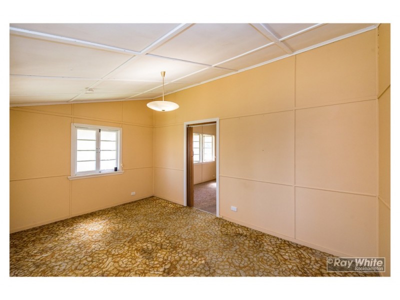 158 Earl Street, Berserker QLD 4701