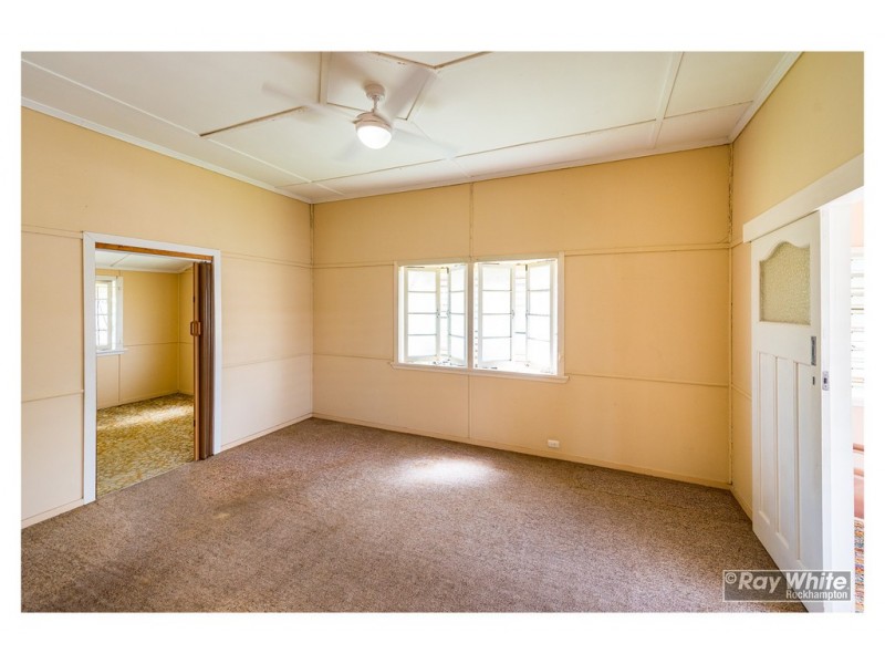 158 Earl Street, Berserker QLD 4701