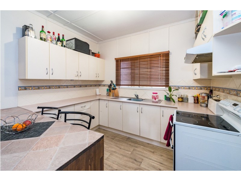 115 Main Street, Park Avenue QLD 4701