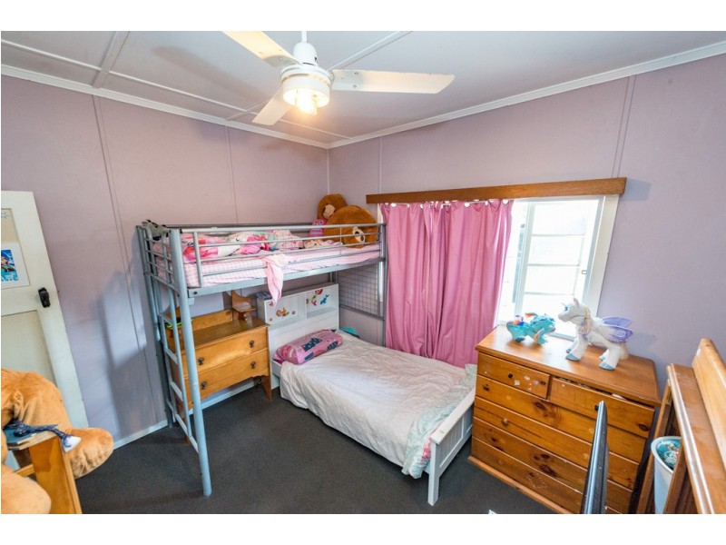 115 Main Street, Park Avenue QLD 4701