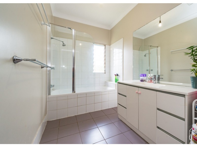 115 Main Street, Park Avenue QLD 4701