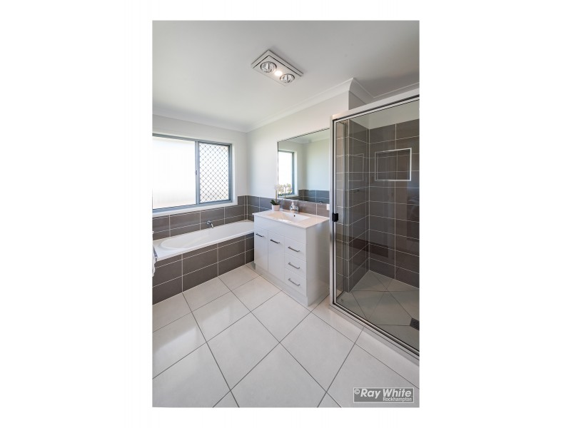 10 New Haven Way, Parkhurst QLD 4702