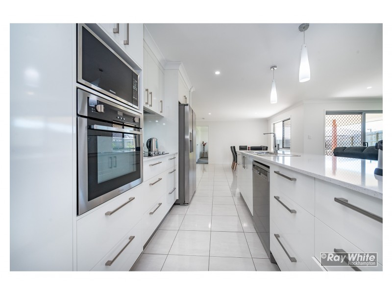 10 New Haven Way, Parkhurst QLD 4702