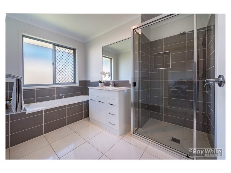 10 New Haven Way, Parkhurst QLD 4702