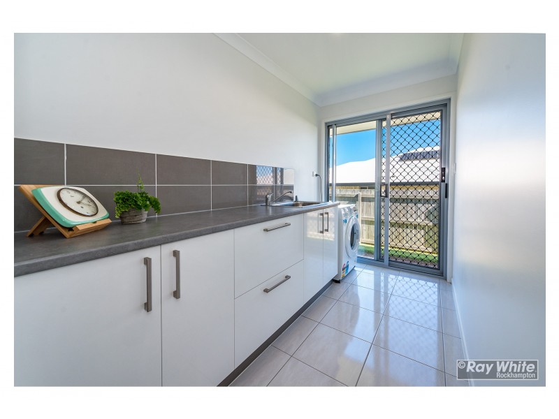 10 New Haven Way, Parkhurst QLD 4702