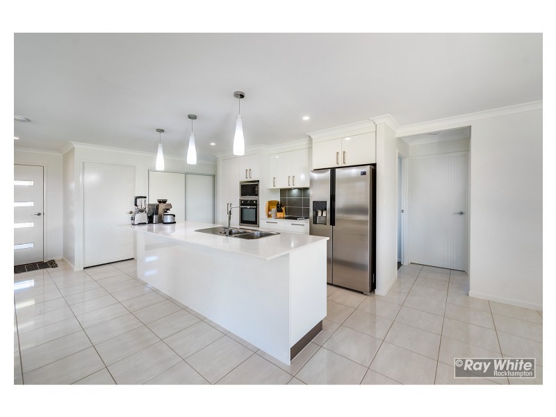 10 New Haven Way, Parkhurst QLD 4702