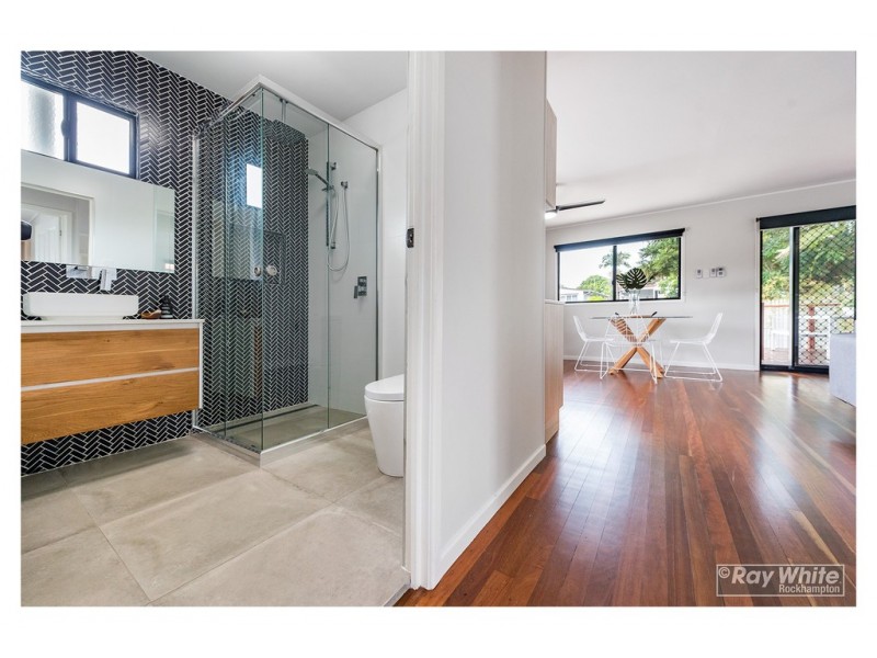 44 Poplar Street, Cooee Bay QLD 4703