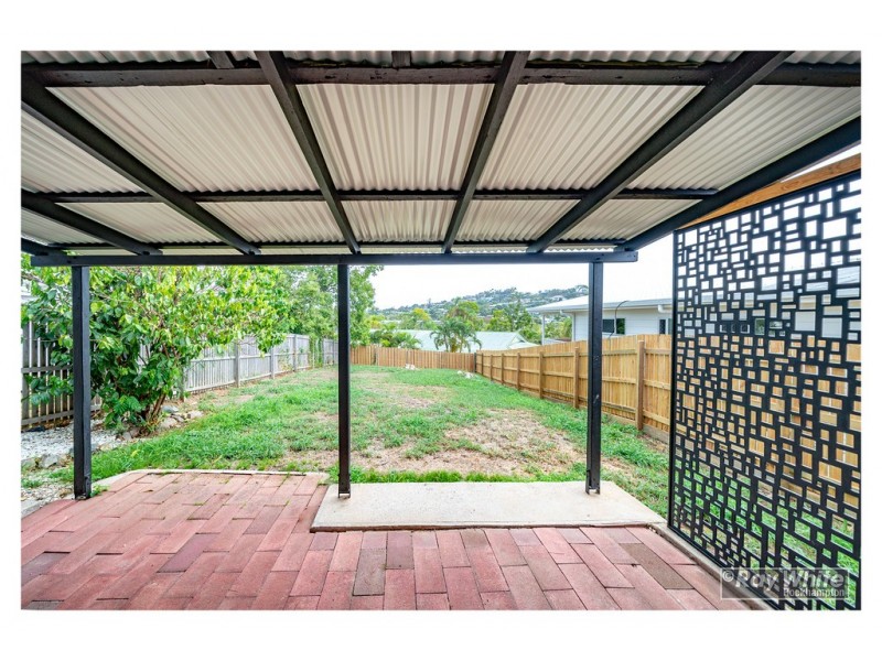 44 Poplar Street, Cooee Bay QLD 4703