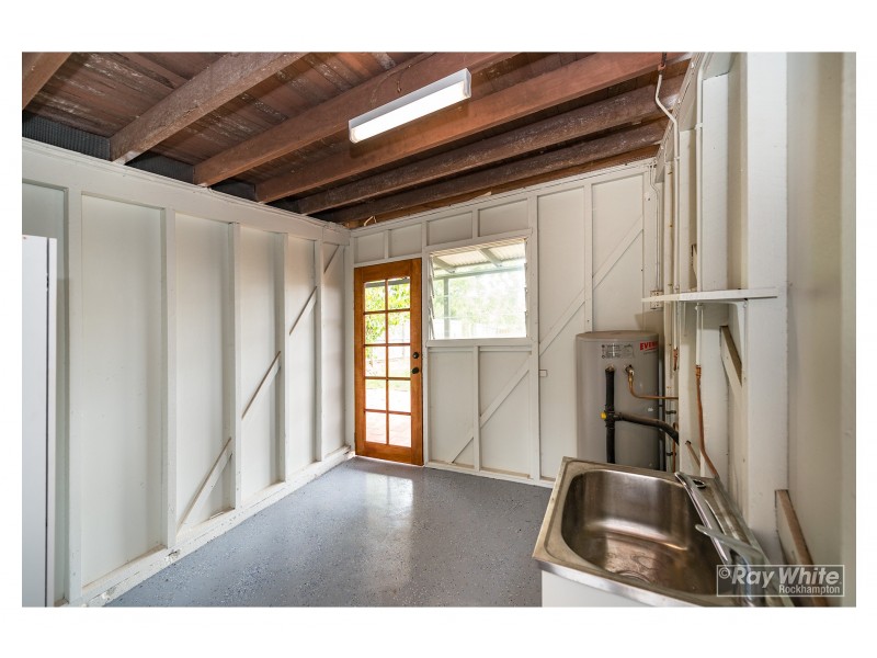 44 Poplar Street, Cooee Bay QLD 4703