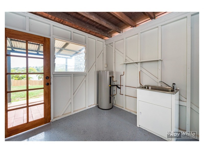 44 Poplar Street, Cooee Bay QLD 4703