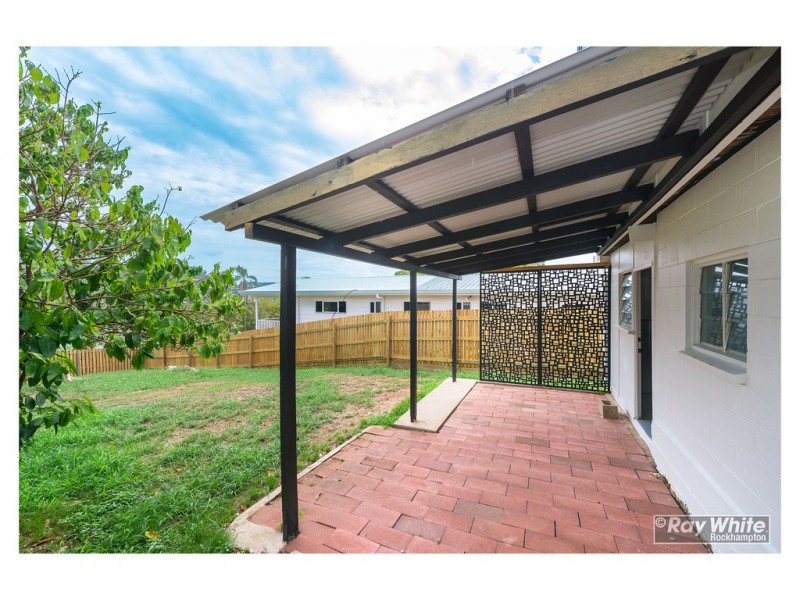 44 Poplar Street, Cooee Bay QLD 4703