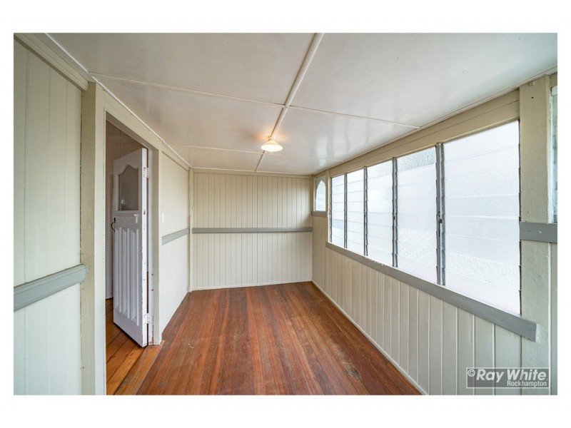 69 Livingstone Street, Berserker QLD 4701