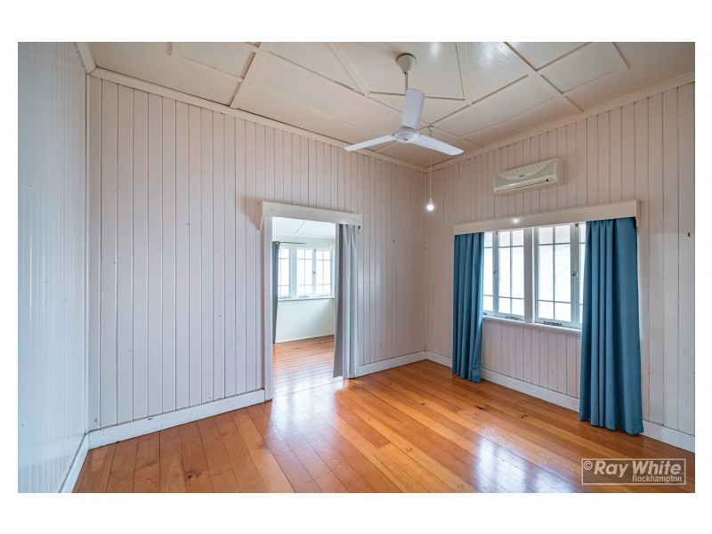 69 Livingstone Street, Berserker QLD 4701