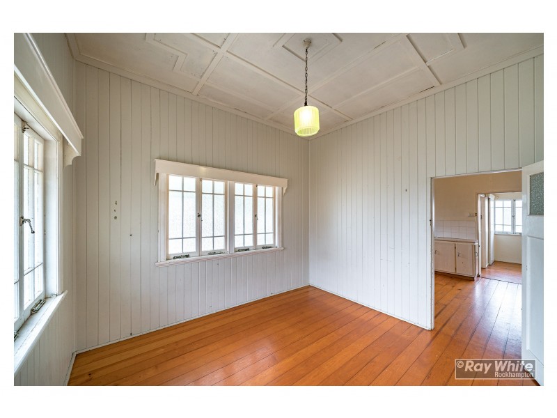 69 Livingstone Street, Berserker QLD 4701