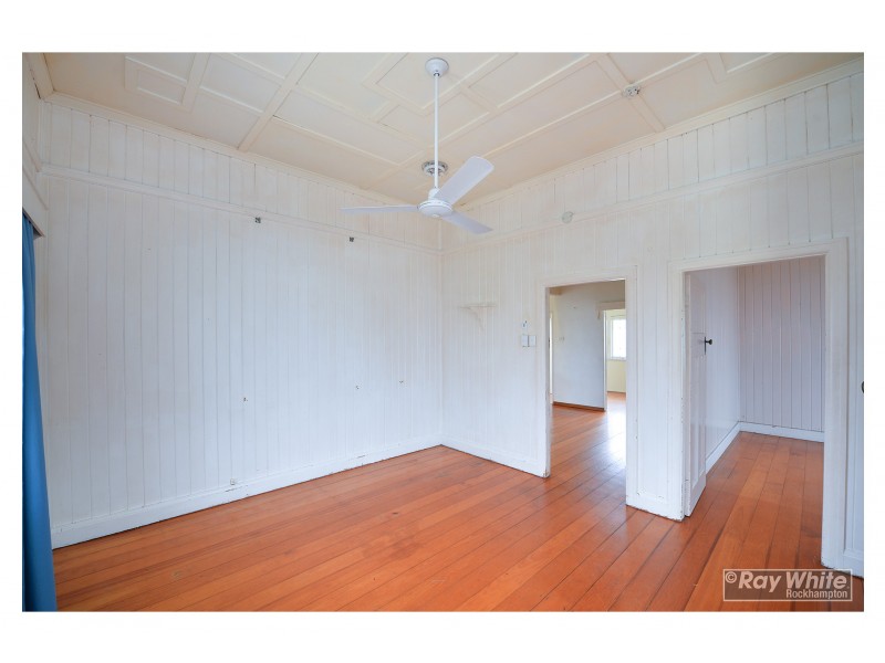 69 Livingstone Street, Berserker QLD 4701