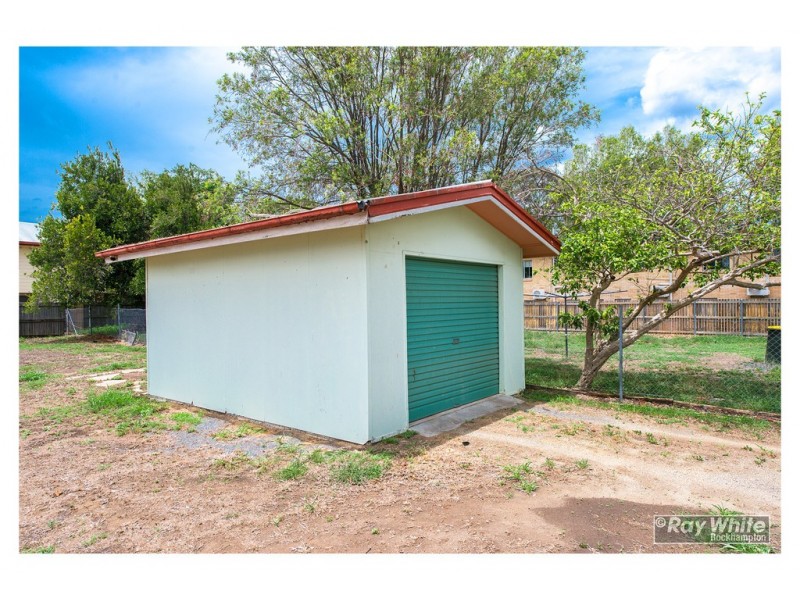 69 Livingstone Street, Berserker QLD 4701