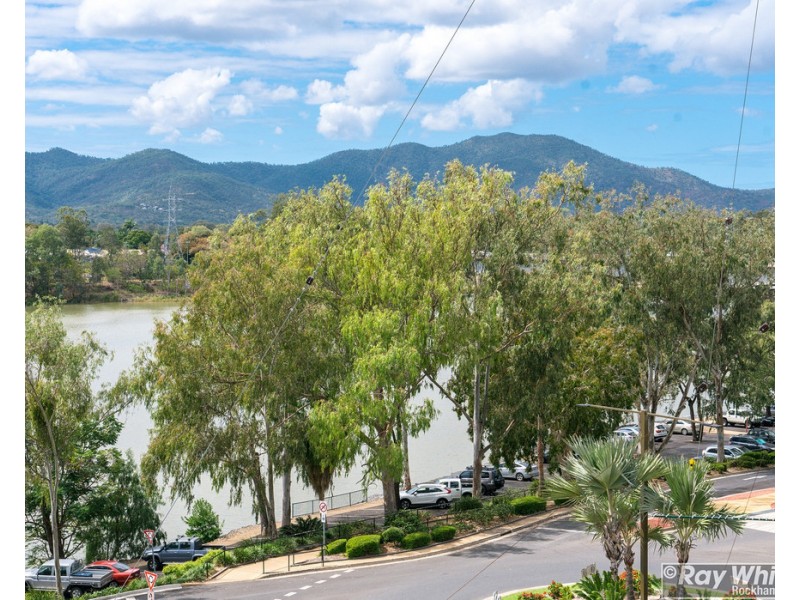 407/102-108 Victoria Parade, Rockhampton City QLD 4700