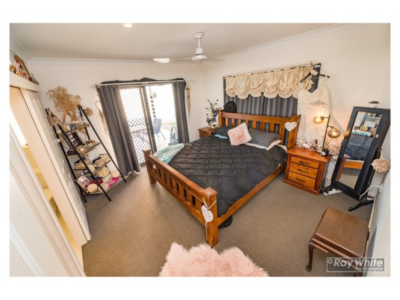 25 Tawarra Crescent, Gracemere QLD 4702