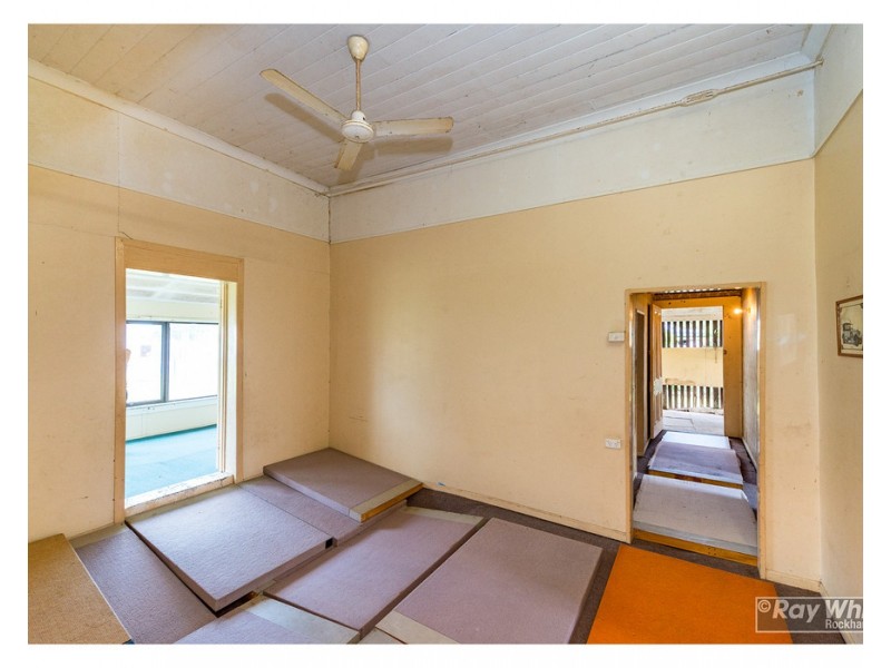 40 Peterson Street, West Rockhampton QLD 4700