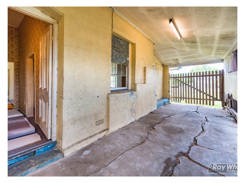 40 Peterson Street, West Rockhampton QLD 4700