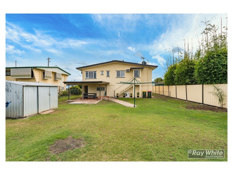 224 Richardson Road, Park Avenue QLD 4701