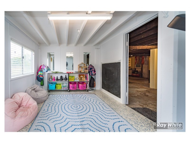 224 Richardson Road, Park Avenue QLD 4701