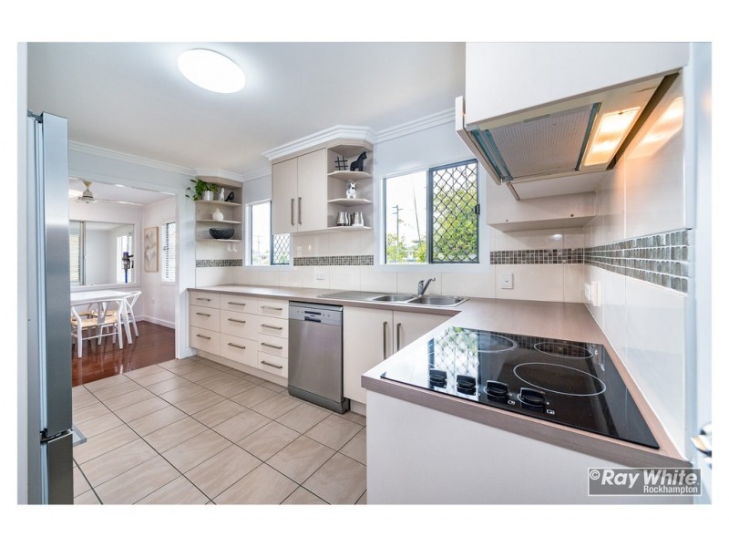 224 Richardson Road, Park Avenue QLD 4701