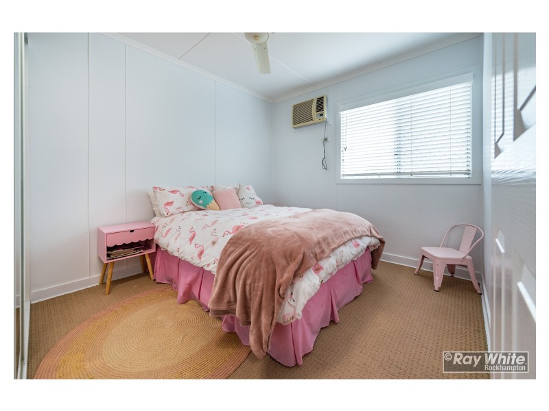 224 Richardson Road, Park Avenue QLD 4701
