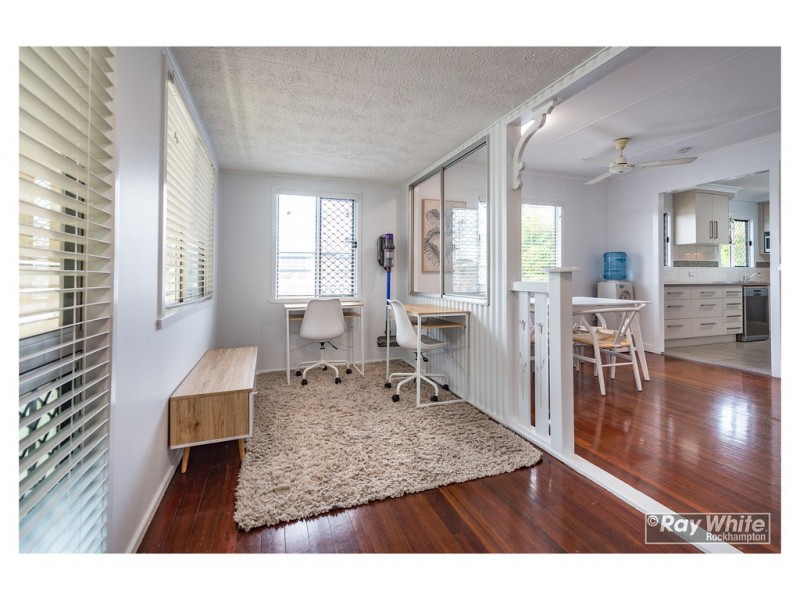 224 Richardson Road, Park Avenue QLD 4701