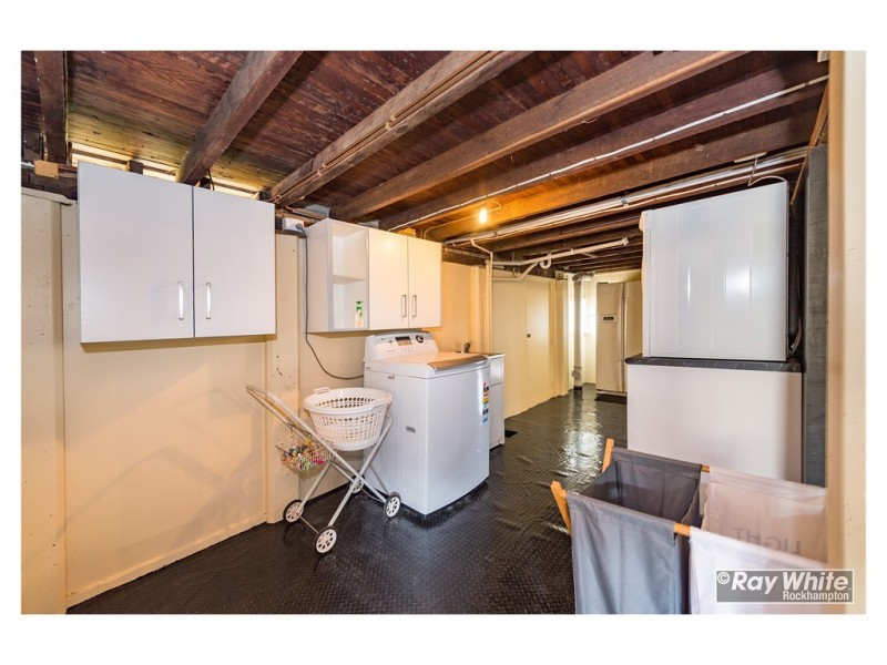224 Richardson Road, Park Avenue QLD 4701