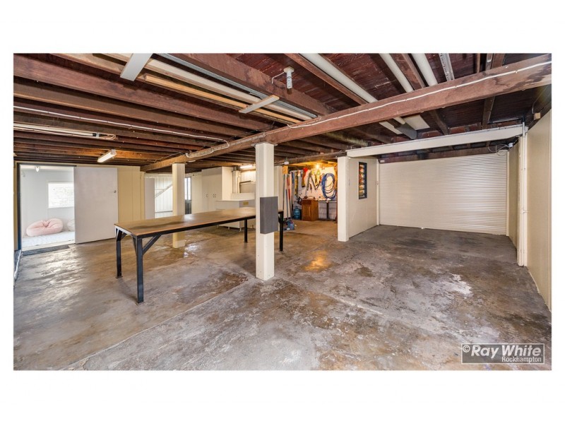 224 Richardson Road, Park Avenue QLD 4701