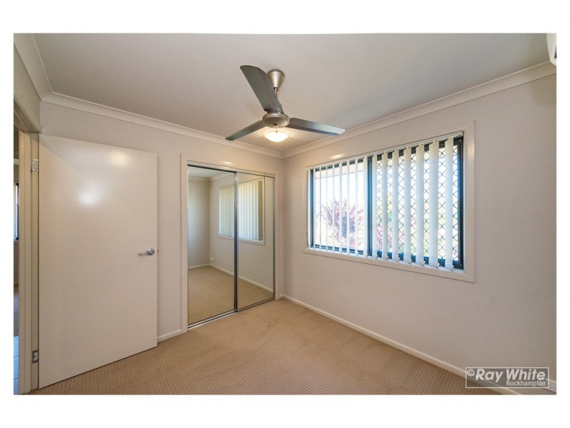11/249 Mason Street, Koongal QLD 4701
