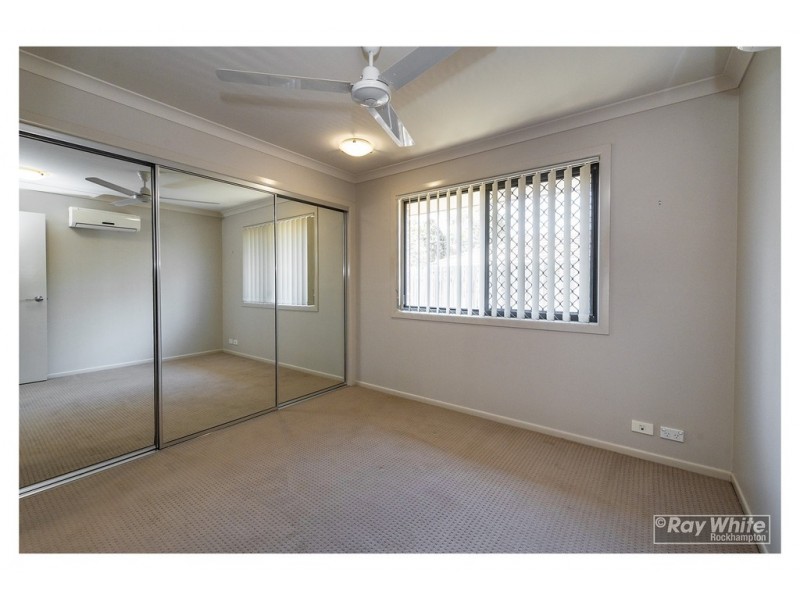 11/249 Mason Street, Koongal QLD 4701