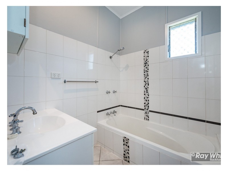 108 Dean Street, Berserker QLD 4701