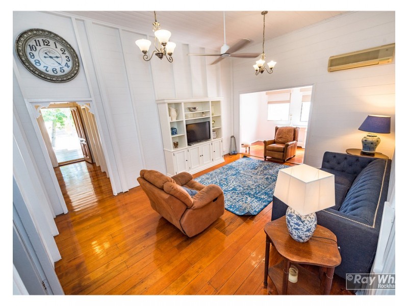 28 Church Street, Allenstown QLD 4700