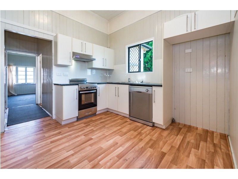 163 High Street, Berserker QLD 4701