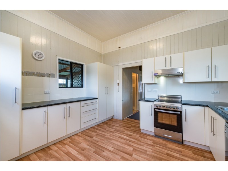 163 High Street, Berserker QLD 4701