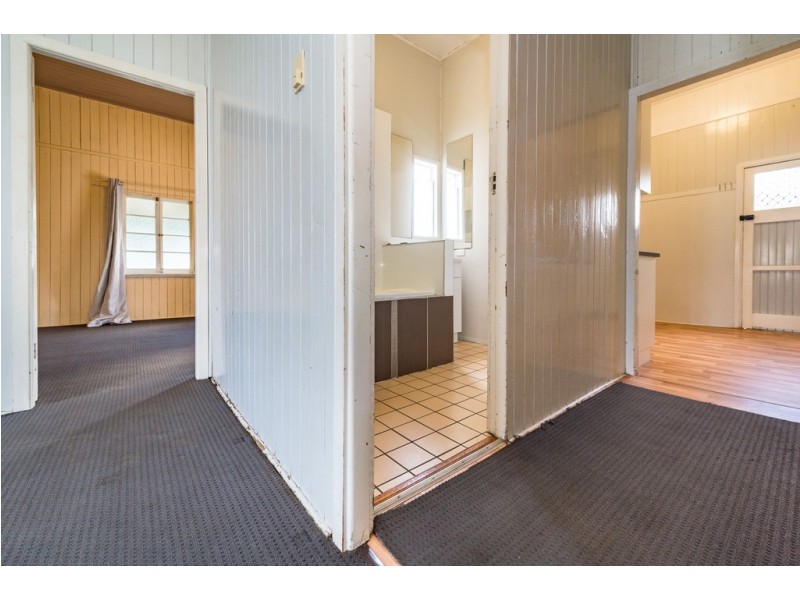 163 High Street, Berserker QLD 4701