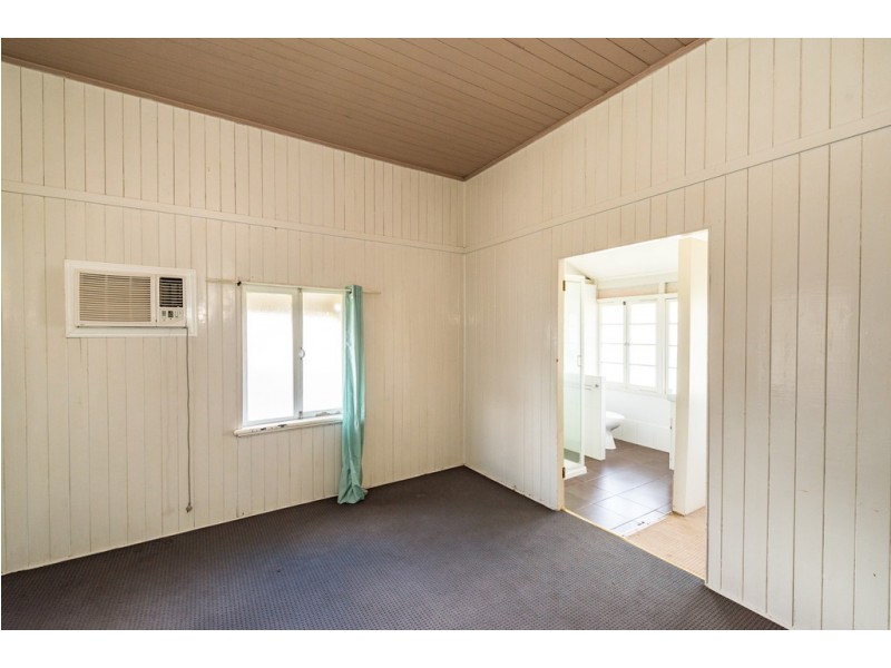 163 High Street, Berserker QLD 4701