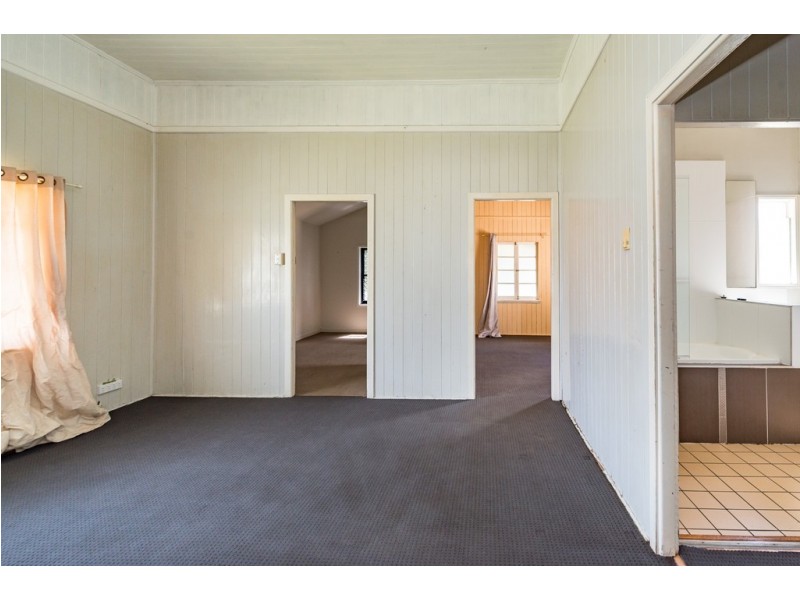 163 High Street, Berserker QLD 4701