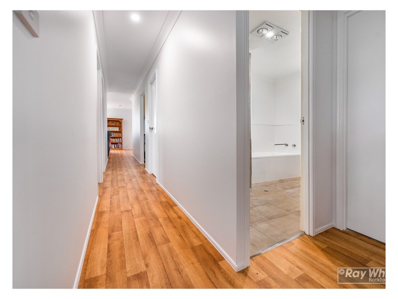 93 Donovan Crescent, Gracemere QLD 4702