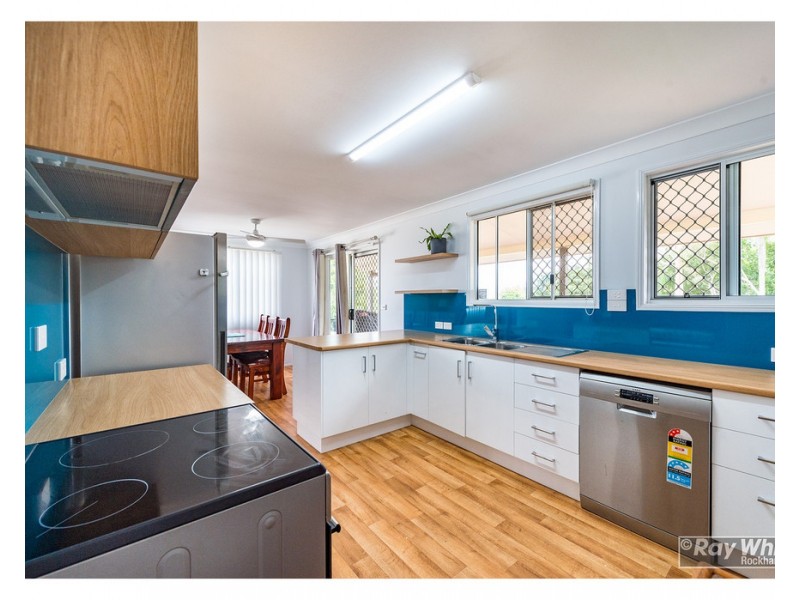 93 Donovan Crescent, Gracemere QLD 4702