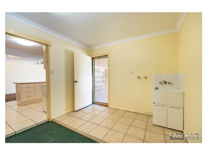 6 Jones Street, Parkhurst QLD 4702