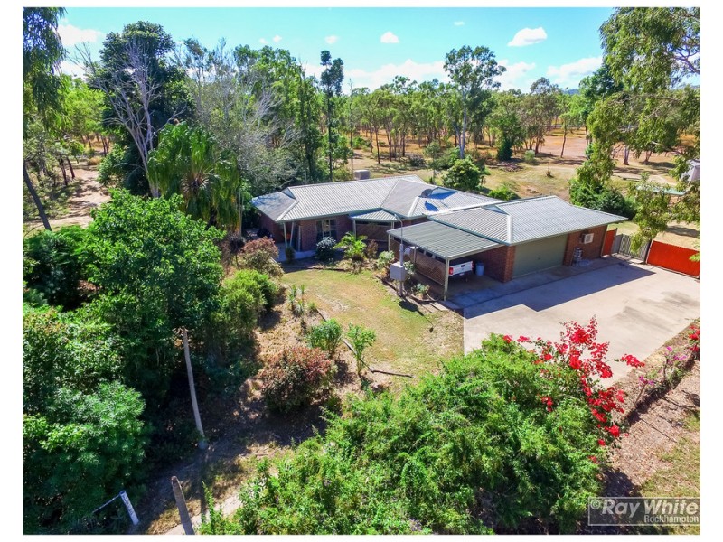 33 Rhys Avenue, The Caves QLD 4702