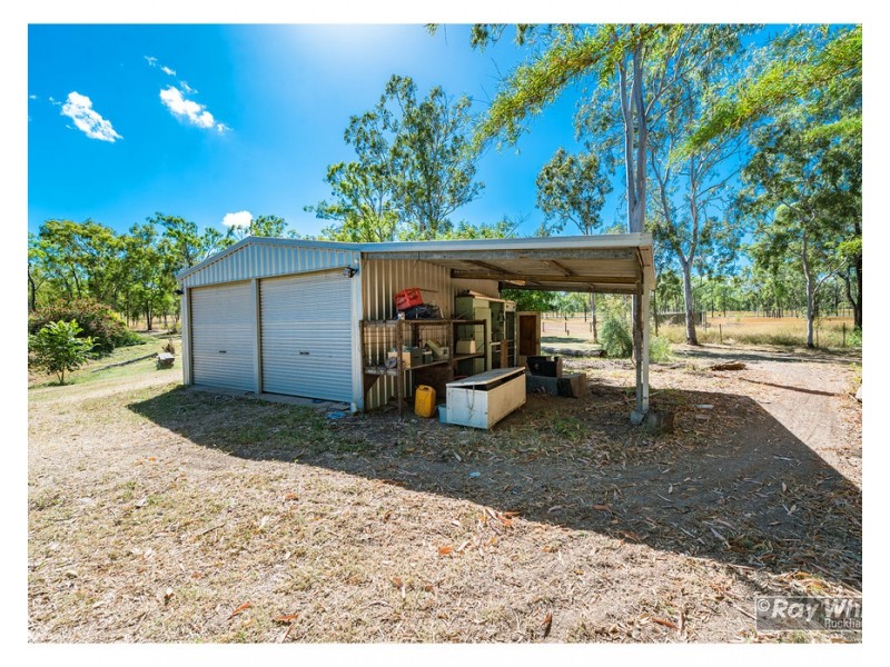 33 Rhys Avenue, The Caves QLD 4702