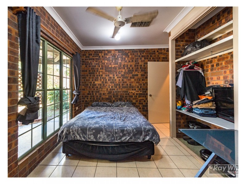 33 Rhys Avenue, The Caves QLD 4702
