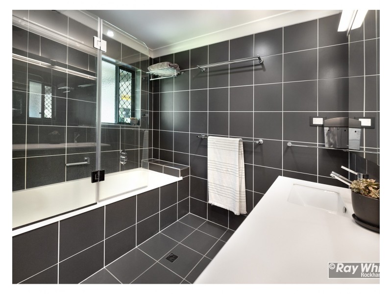 12 McRae Place, Frenchville QLD 4701