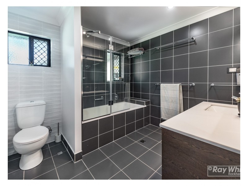 12 McRae Place, Frenchville QLD 4701