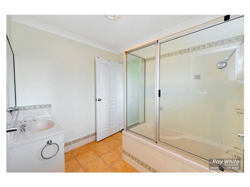 102 Donovan Crescent, Gracemere QLD 4702