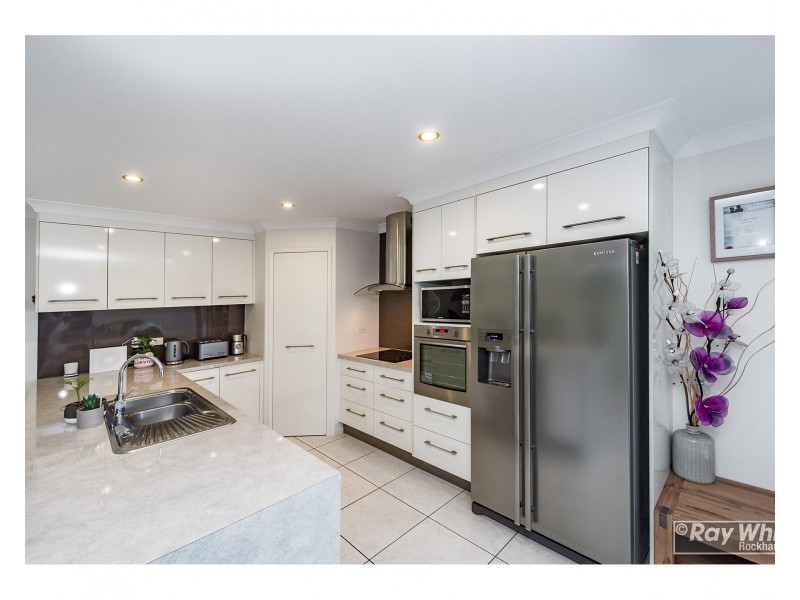 25 Jamie Crescent, Gracemere QLD 4702